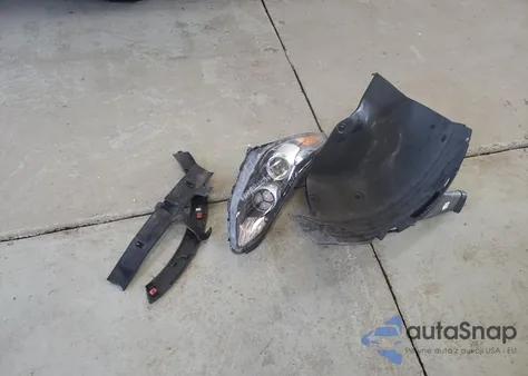 2020 Kia Sportage Lx z USA, uszkodzony, nr VIN KNDPMCAC8L7728450